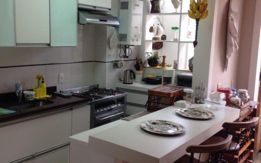 Apartamento T2 no Recreio dos Bandeirantes, Rio de Janeiro | Condomínio Fechado com Piscina e Lazer Completo